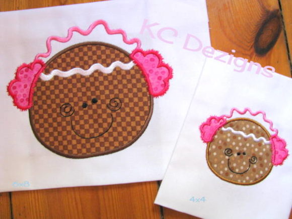 Winter Ginger 02 Applique: A Charming Christmas Design